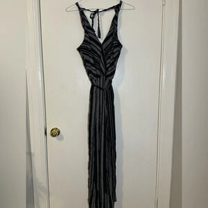 1.State Black and White Jumper, Size 6.